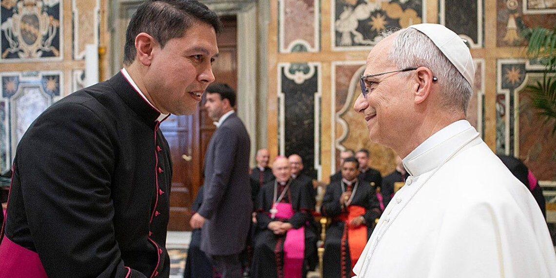 José Nahúm Jairo Salas Castañeda, la 'sombra' del Papa en todos sus viajes oficiales