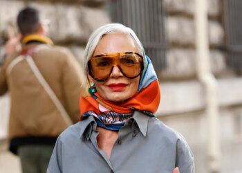 5 Best Sunscreen for Mature Skin Formulas, According to Dermatologists