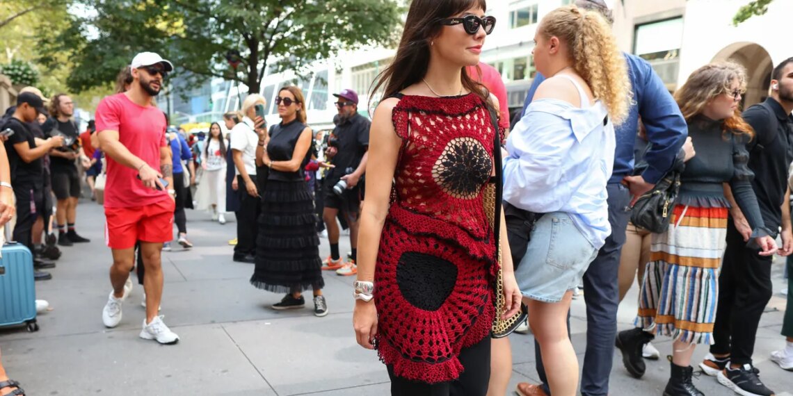 Lessons From Street Style on Bringing Beach Vibes to City Dressing