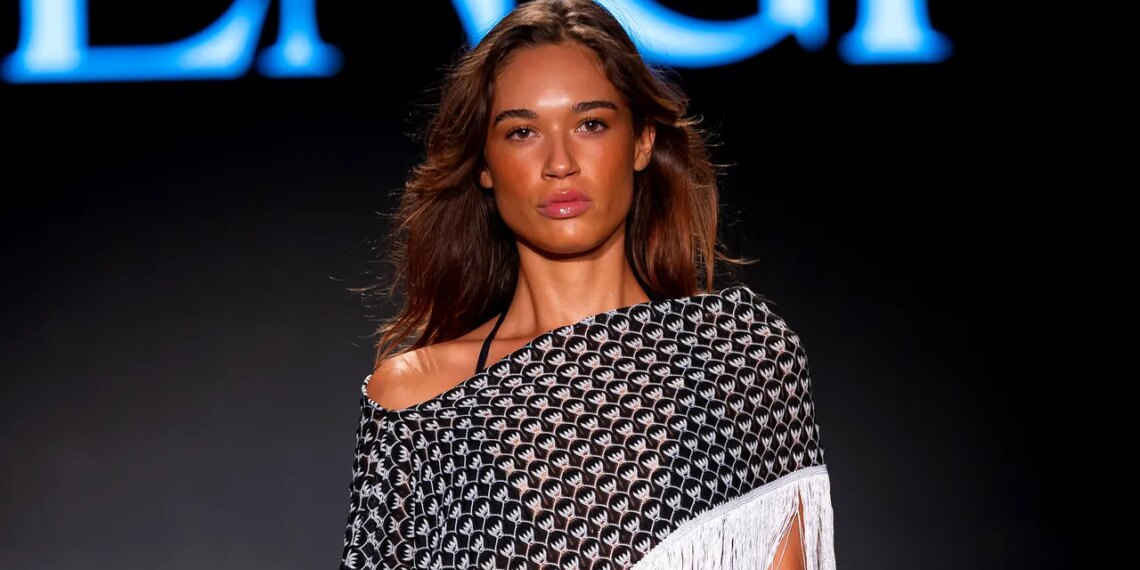 Los trajes de baños estampados y con crochet ganan terreno gracias a GENGI SWIMWEAR