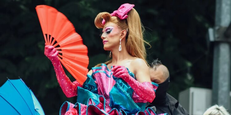 Marcha del Orgullo LGBT+ CDMX 2026: Horario, rutas y artistas confirmados