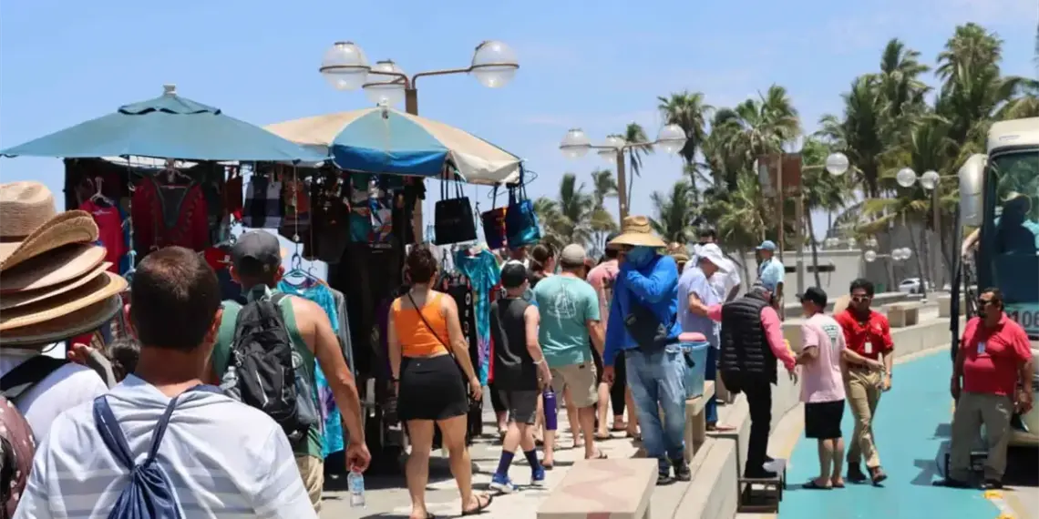 Mazatlán recibe más de 278 mil cruceristas en seis meses; generan derrama de 445 millones de pesos