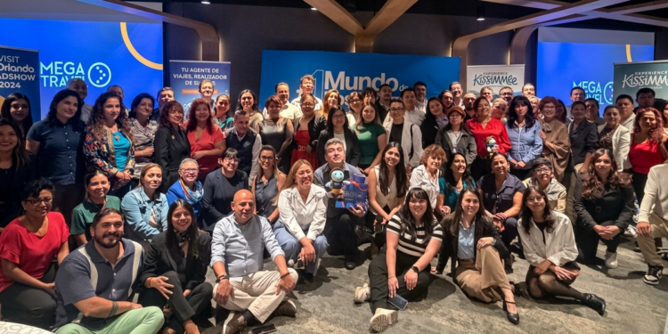 Mega Travel capacita a más de 180 agentes de viajes junto a Visit Orlando y Experience Kissimmee
