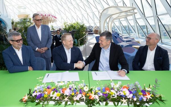 Finlandia: Meyer Turku entrega nuevo crucero a Royal Caribbean