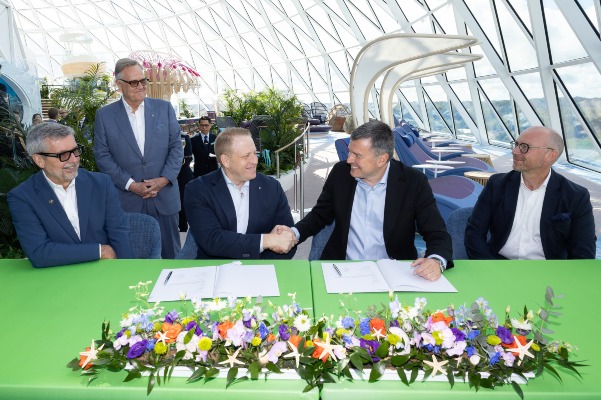 Finlandia: Meyer Turku entrega nuevo crucero a Royal Caribbean