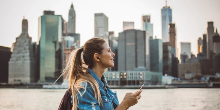 Nueva York ofrece alojamiento gratuito a personas solas o parejas a cambio de cuidar casas y mascotas durante los viajes de sus dueños