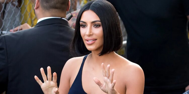 Corte de cabello bob elegante: Kim Kardashian lo estrena y vuelve al rubio de Marilyn Monroe