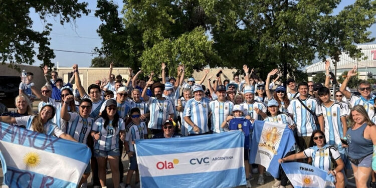 Ola ya acompaña a más de 700 pasajeros en el Mundial