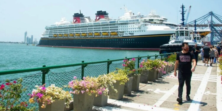 Destacan potencialidades de Colombia para el turismo de cruceros