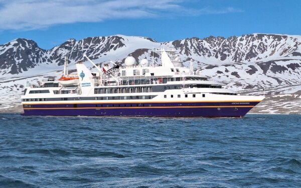 Heritage Expeditions regresa a la Península Antártica, Georgia del Sur y Malvinas
