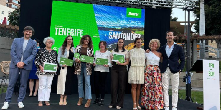 Binter y Cantur reúnen en Tenerife a un centenar de agentes de viajes para impulsar la conexión directa con Cantabria