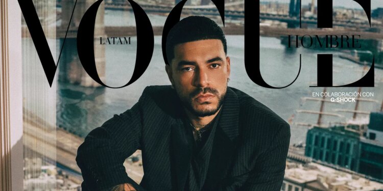 Ryan Castro en la portada de Vogue Hombre: “Decidí que tenía que contar a la gente la historia mía completa, de que yo también soy de una isla. Yo no solamente soy de Medellín”