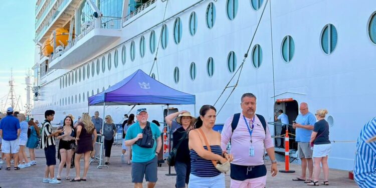 Cruceros dejan derrama de 38.2 millones de pesos durante junio en Mazatlán, Sinaloa