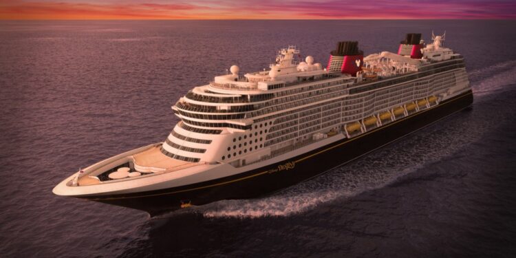 Turismo da la bienvenida al crucero Disney Destiny
