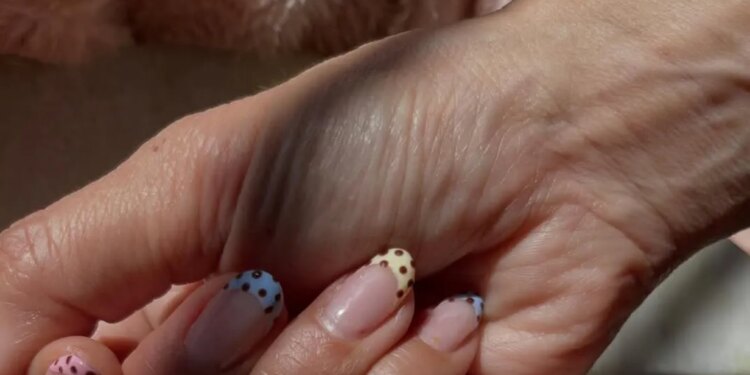 Lavender Milk Nails and 19 Other Non-Boring Pastel Nail Designs