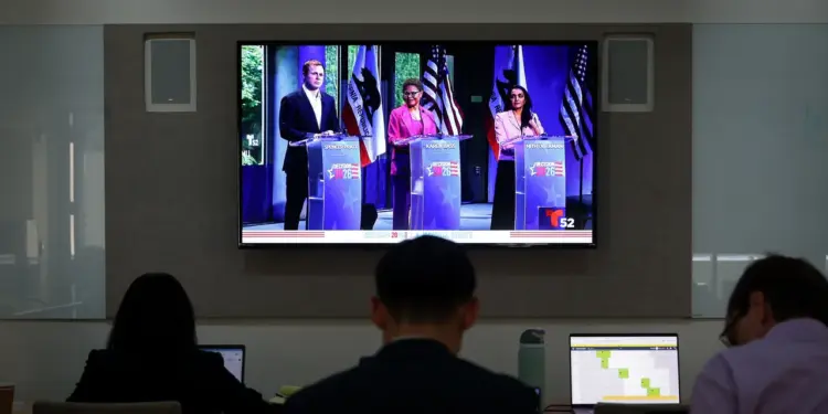 What’s Going on With the LA Mayoral Race? A Closer Look