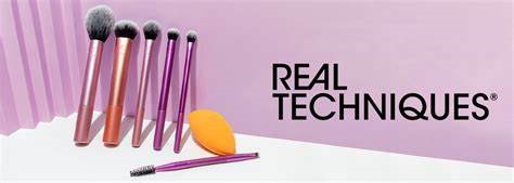 El único kit de brochas que necesita tu maleta este verano, el Fantasy Mini Brush Set de Real Techniques