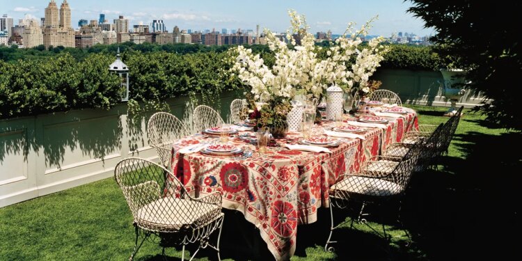 52 Summer Hosting Essentials for Your Next Gathering, According to Vogue Editors