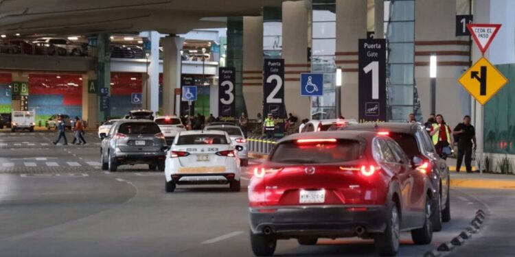 AIFA vs AICM: dónde sale más barato dejar tu auto si viajas varios días