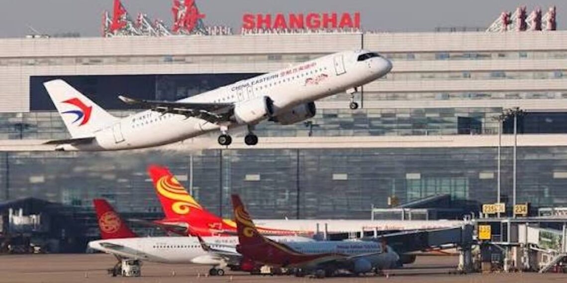 Aerolíneas de parte continental de China reanudan más rutas a través del Estrecho ante aumento de viajes en verano