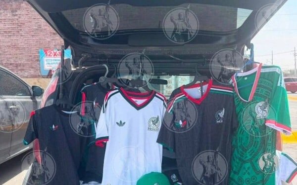 Se disparan ventas de playeras “piratas“ de México en cruceros y plazas
