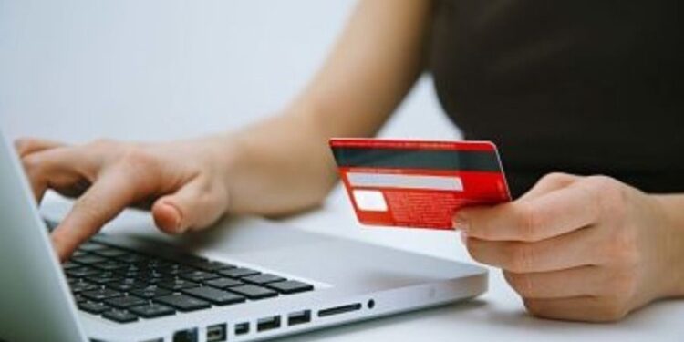Alertan por aumento de fraudes en paquetes vacacionales durante las vacaciones