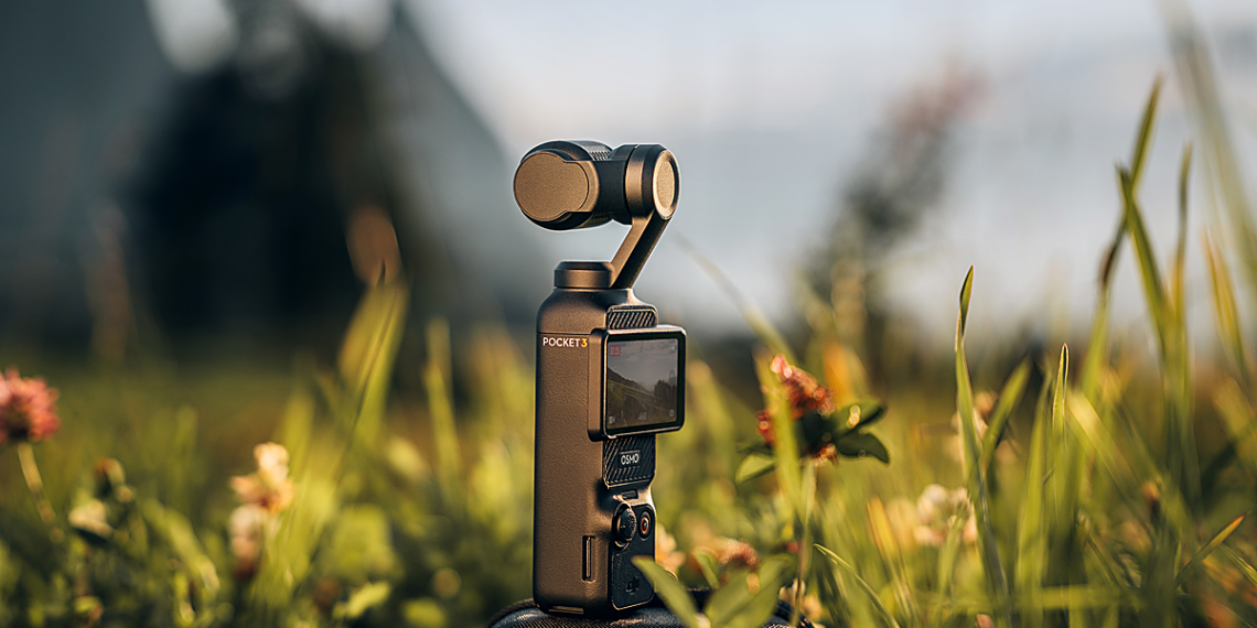 Cómo grabar tus viajes sin cargar con una cámara: la DJI Osmo Pocket 3 llega con un -38%