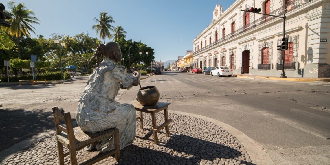 Colima invierte en infraestructura turística y supera cifras del 2025