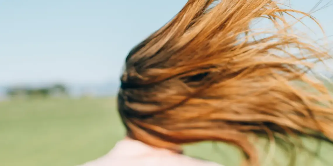 How to Lighten Hair Without Bleach, Straight From the Pros