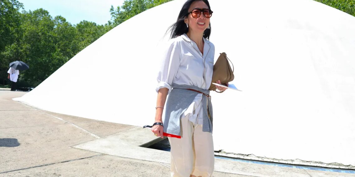 How to Style Bermuda Shorts for Summer