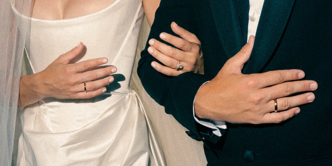 How to Wear Your Wedding and Engagement Ring With Style