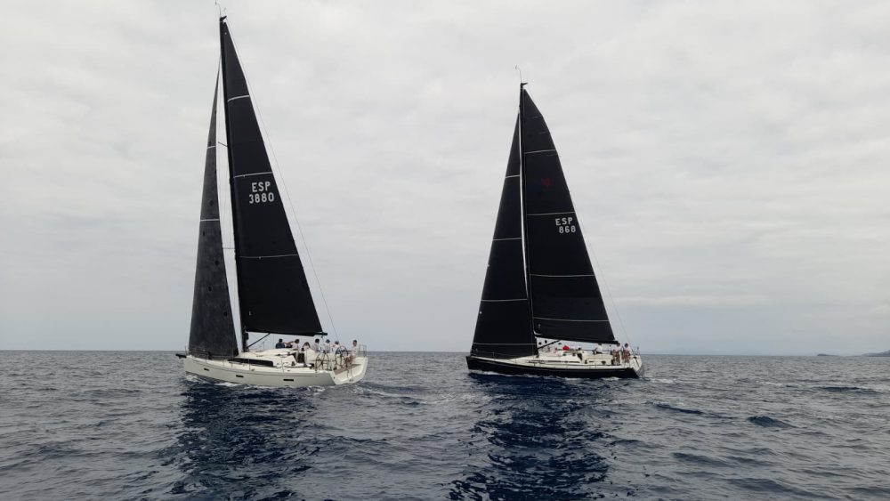 Campeonato de Cantabria de Cruceros en Laredo: Máxima igualdad en el campo de regatas