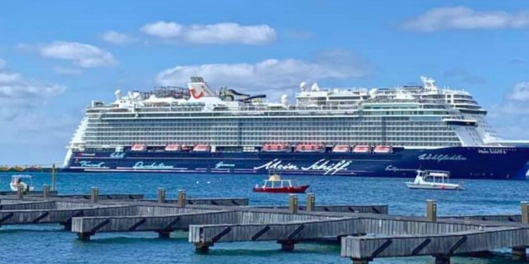 Turismo de cruceros en Cozumel perfila récord histórico en 2026