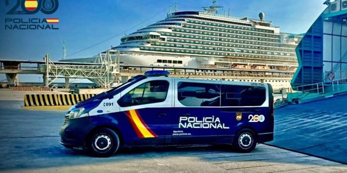 Policía Nacional cruceros