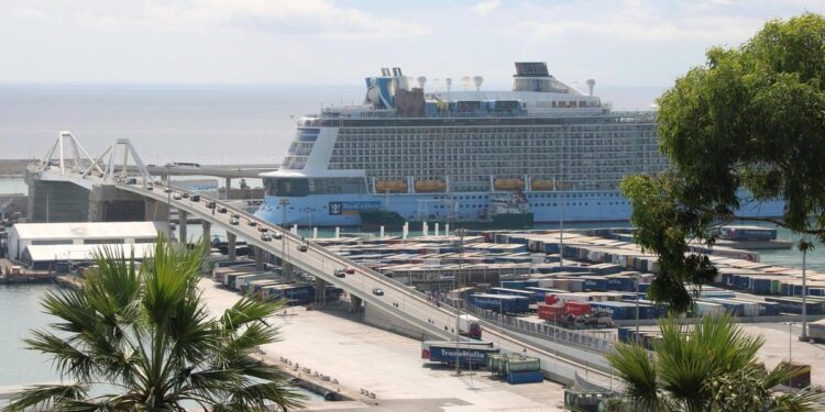 Zona de cruceros del puerto de Barcelona