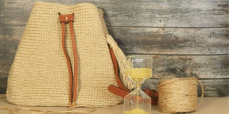 El pueblito de Hidalgo donde puedes comprar mochilas hechas a mano para tus viajes