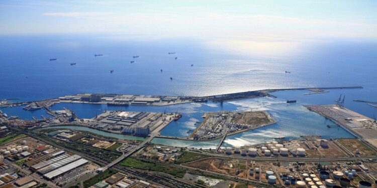 El puerto de Tarragona gana pasajeros, navieras y escalas de cruceros