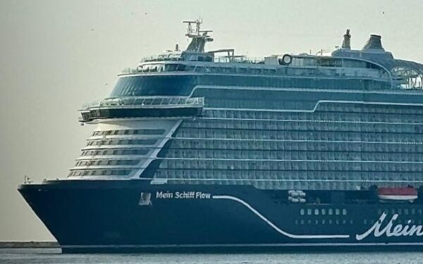 Último crucero de TUI Cruises se integra a calendario del Puerto de Cagliari