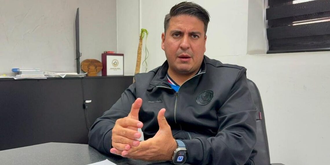 Funcionario de Celaya aprovecha su cargo para viajar por el mundo