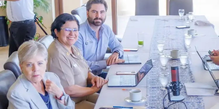 Ofrece Narciso Agúndez "escuchar la voluntad" del pueblo de Loreto