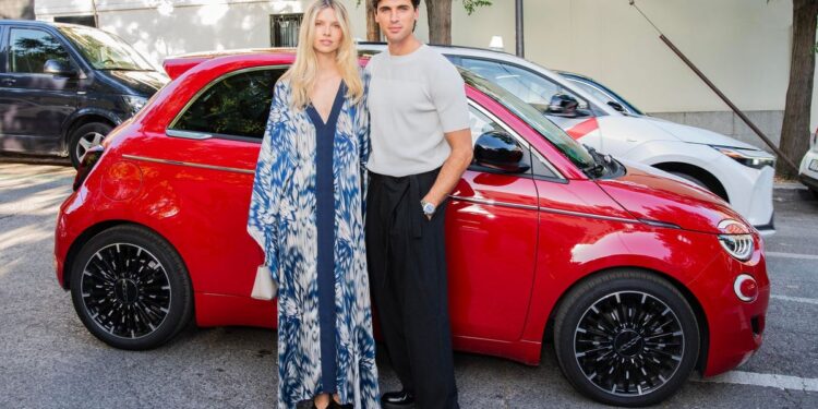 Estos fueron los Fiat 500 que eligieron los invitados a la gran fiesta de ¡HOLA! Viajes: diseño y estilo