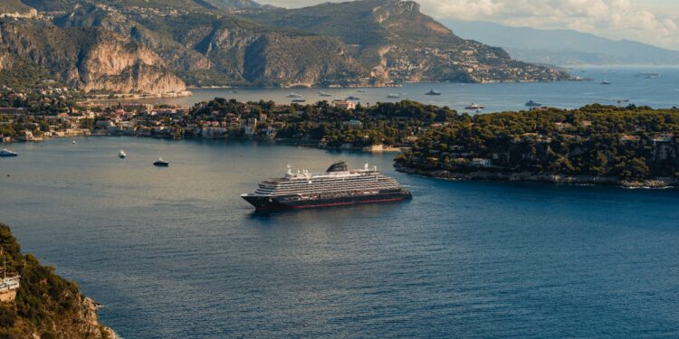 Explora Journeys y Hilton Honors presentan nuevas recompensas de viajes de lujo en crucero