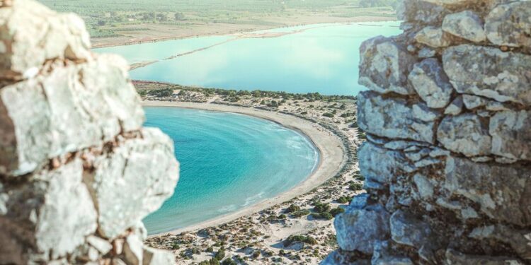 Los paisajes griegos que inspiraron a Nolan: cuatro destinos para viajar en verano y seguir los pasos de 'La Odisea'
