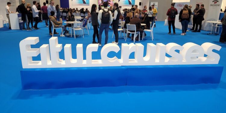 Fitur Cruises