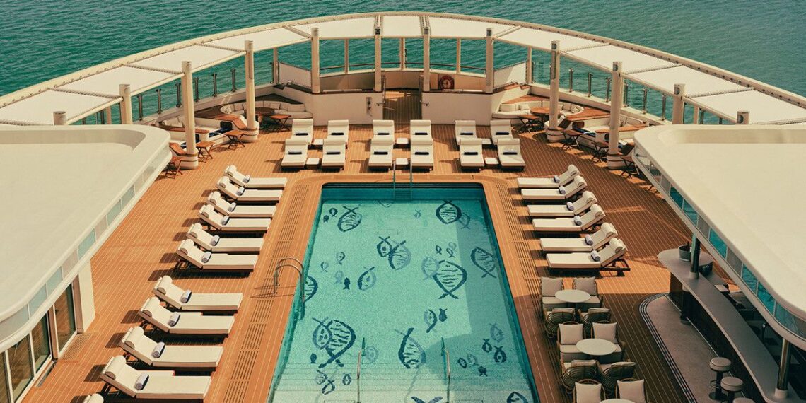 Four Seasons va a por el tercer barco en el a&ntilde;o de su estreno en el mar