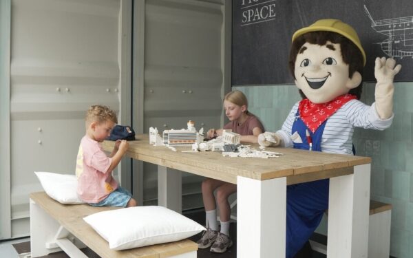 Centro de visitantes de Meyer Werft inaugura Astillero Junior y zona al aire libre