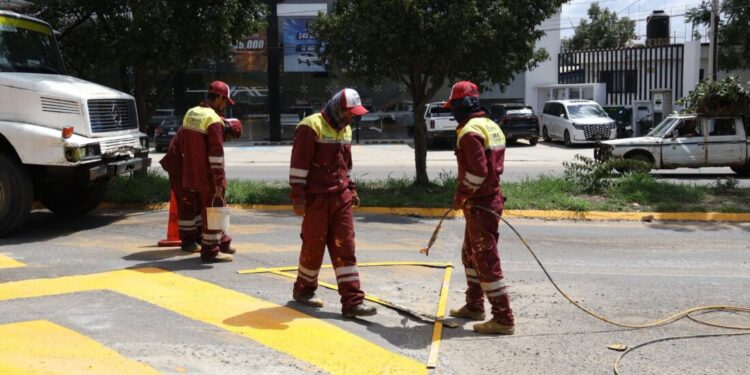 SICARÚ LULA’, LINDA OAXACA REHABILITA Y EMBELLECE 10 CRUCEROS EN AVENIDA SÍMBOLOS PATRIOS – Oaxaca MX