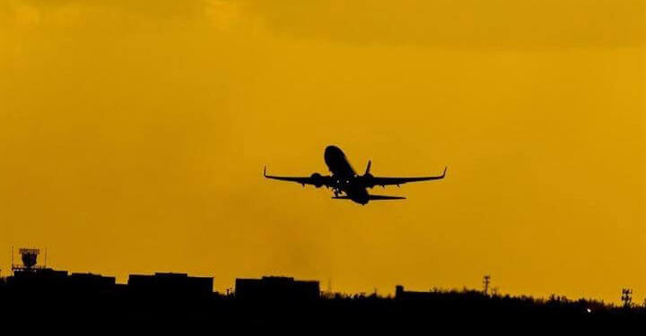 La demanda mundial de viajes aéreos descendió un 1,7% en junio 