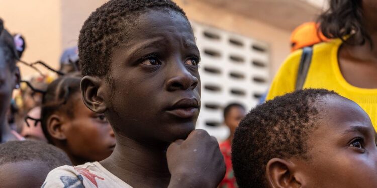 Llamado a investigar casos de personas haitianas registradas como acompañantes de niños sin sus consentimientos por agencias de viajes