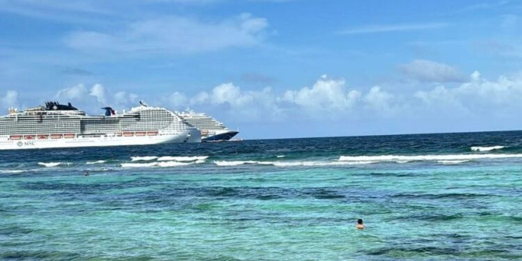 Mahahual no perderá cruceros por expansión del puerto de Belice